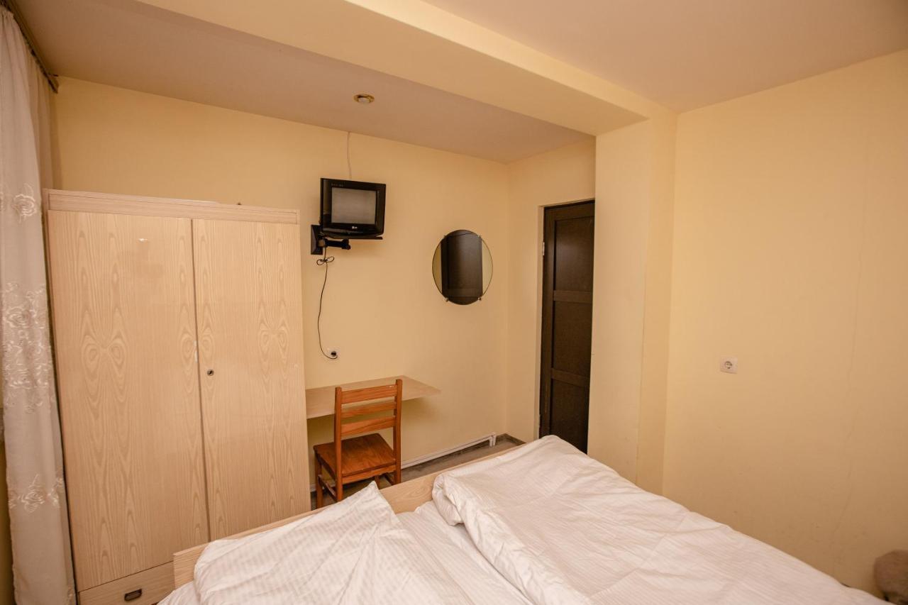 Arsego Hostel Wanadsor Exterior foto